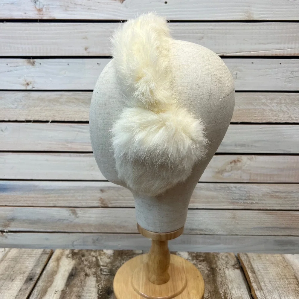 Vintage‎ White Fur Earmuffs Winter Coquette Y2K Soft Plush Ivory - Picture 3 of 8